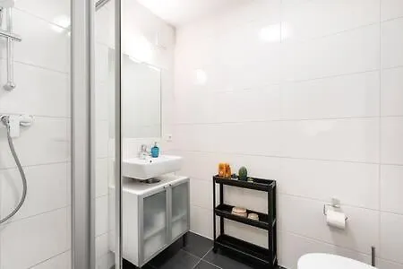 Apartment Marienplatz 2 Bedrooms Living Kitchen *