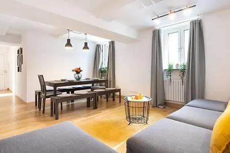 Marienplatz 2 Bedrooms Living Kitchen Apartamento Múnich