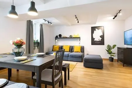 Marienplatz 2 Bedrooms Living Kitchen Апартаменты Мюнхен
